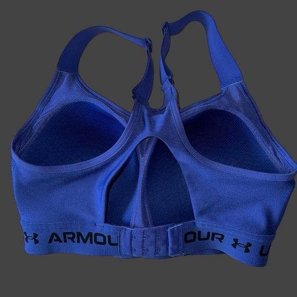 Under Armour Padded Sports Bra 32D - Picture 2 of 3